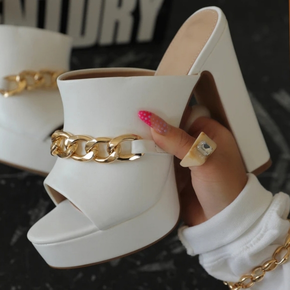 New York 80' s In White - Picture 3 of 6